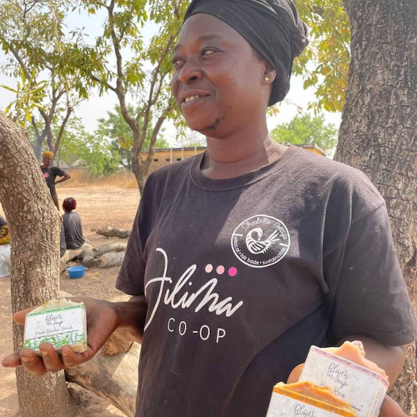 Woman from Jilima Co-op fairtrade shea producer