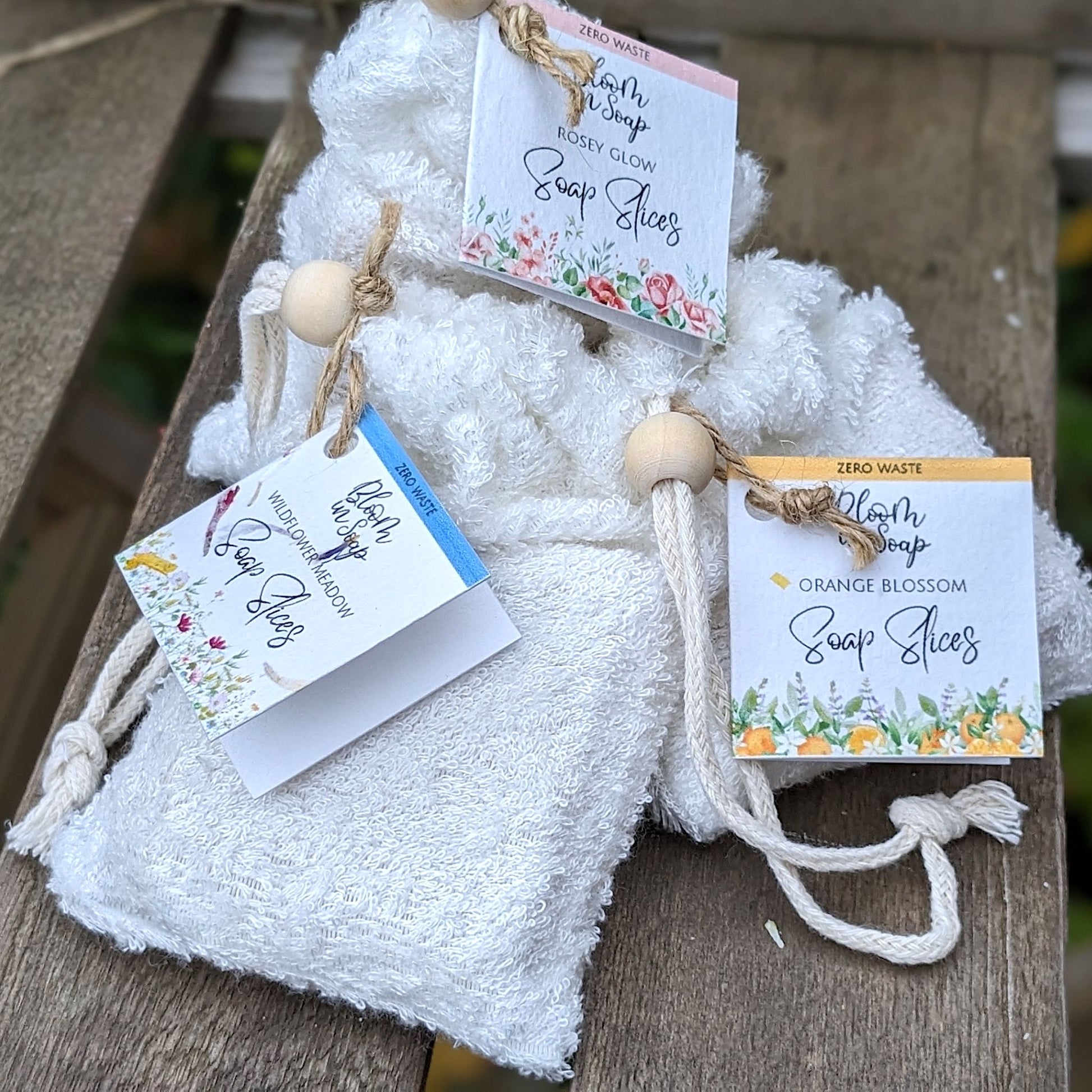 Bamboo wash bag with soap slices